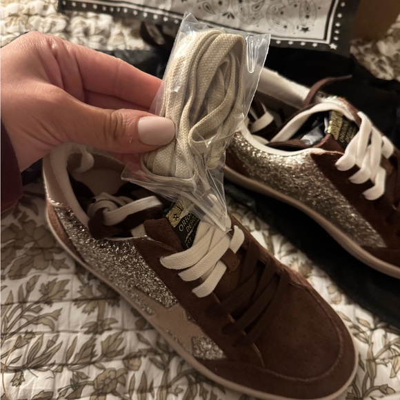 💥🤩BRAND NEW STYLE ALERT 🤩 
VINTAGE HAVANA Denisse Genuine Calf Hair Sneaker - Picture 8 of 11